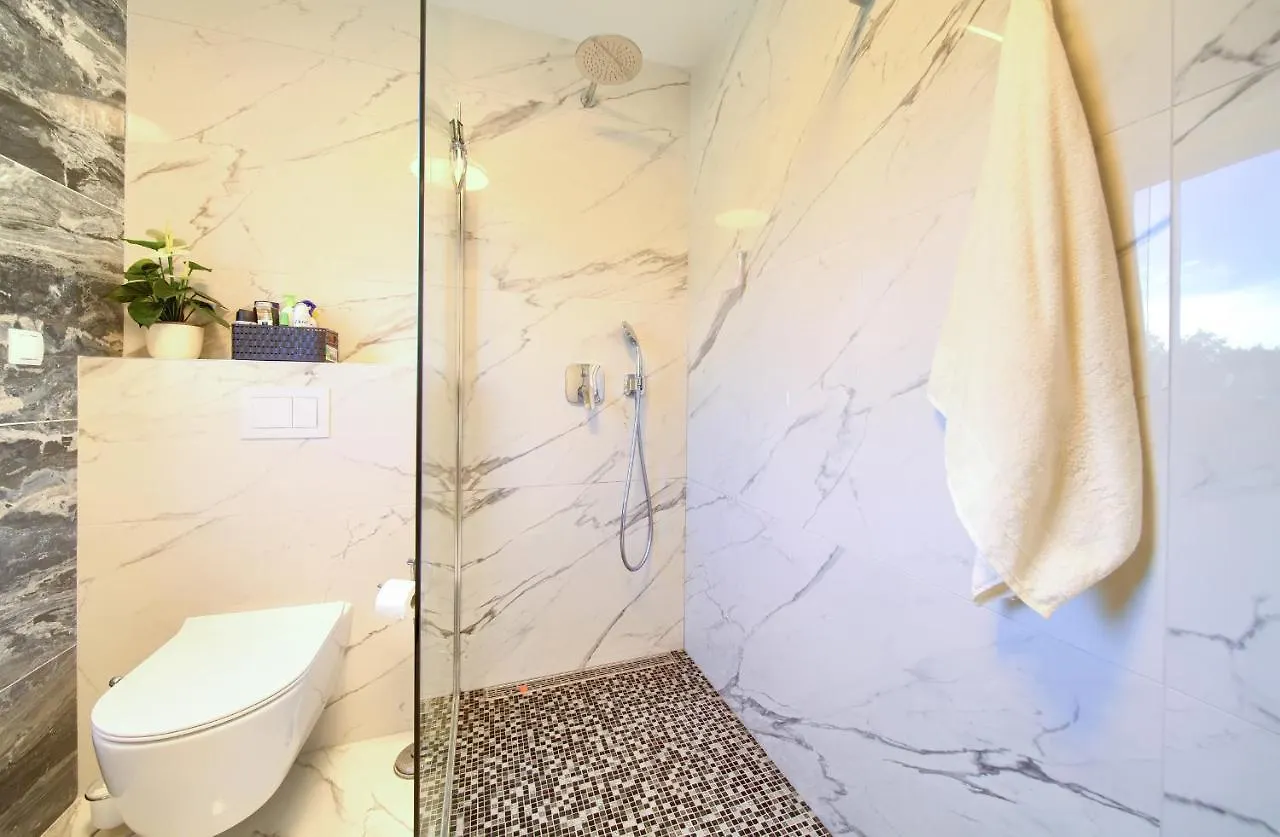 Apartment Sea La Vie Krk Town